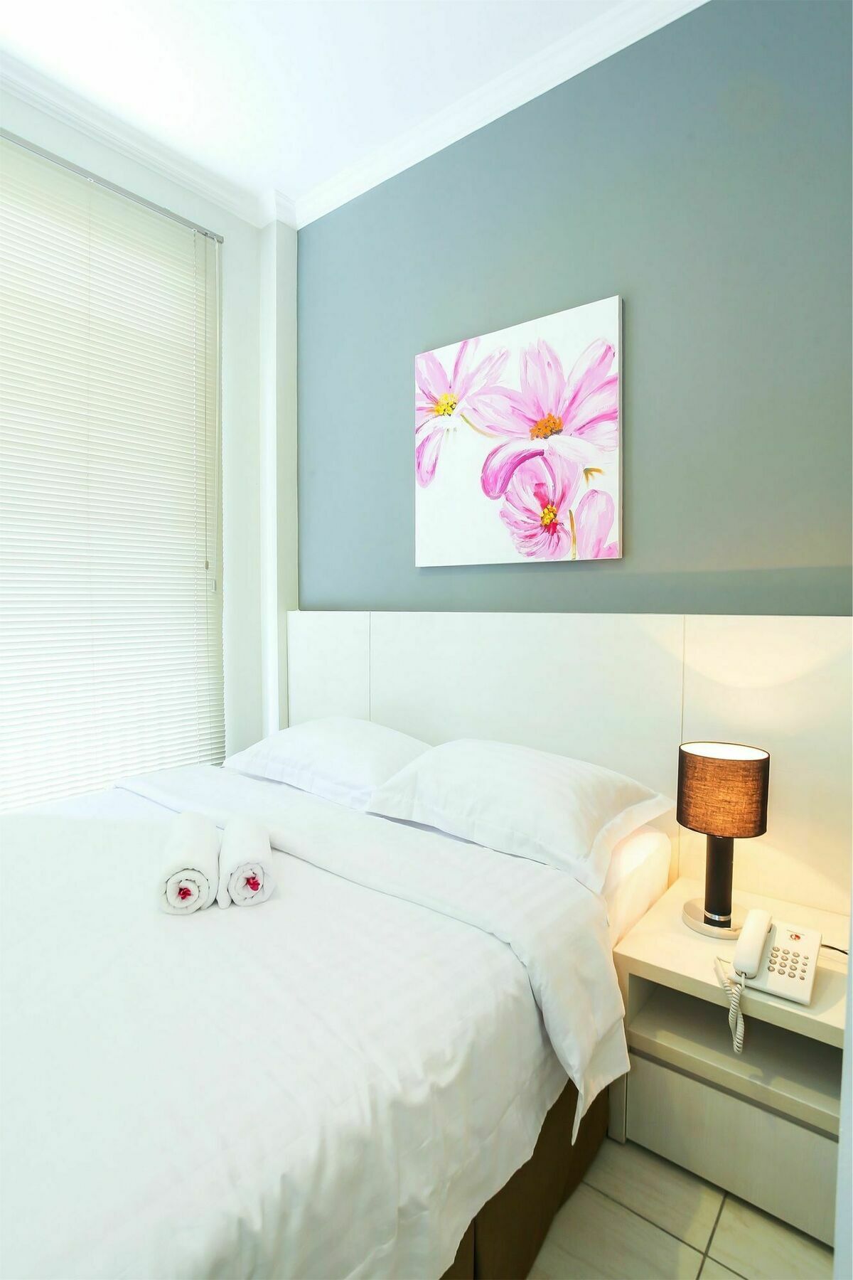 Topaz Residence Jakarta Exterior photo